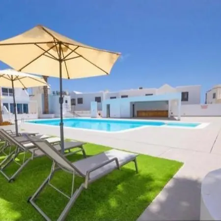 2 Bedroom Atlantic View Appartement